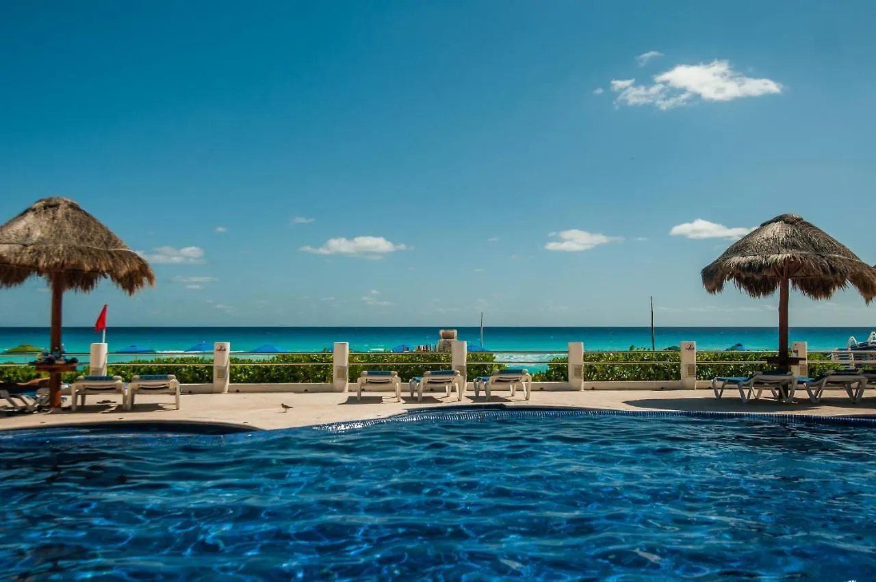 Hotelzone L16 Beach Access Cancun Apartment