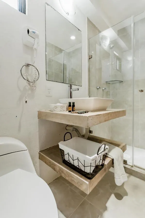 Hotelzone L16 Beach Access Cancun Mexico